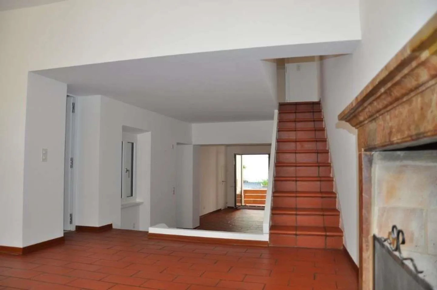 NEGGIO: GERÄUMIGES UND ANREGENDES DUPLEX 3.5 loc. - Foto 3 von 7