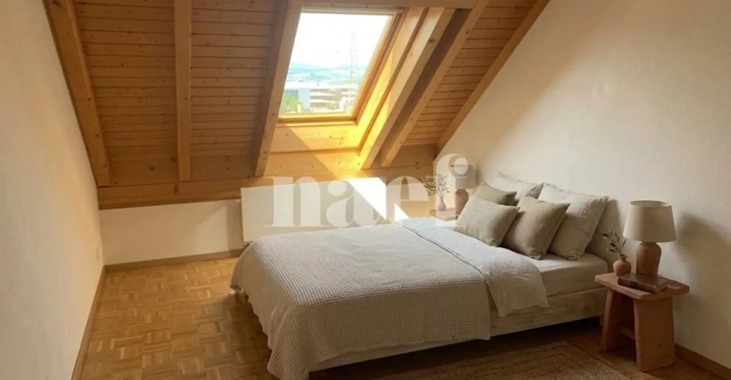 Incantevole duplex di 5,5 locali al 4° piano con balcone - Foto 6 di 9