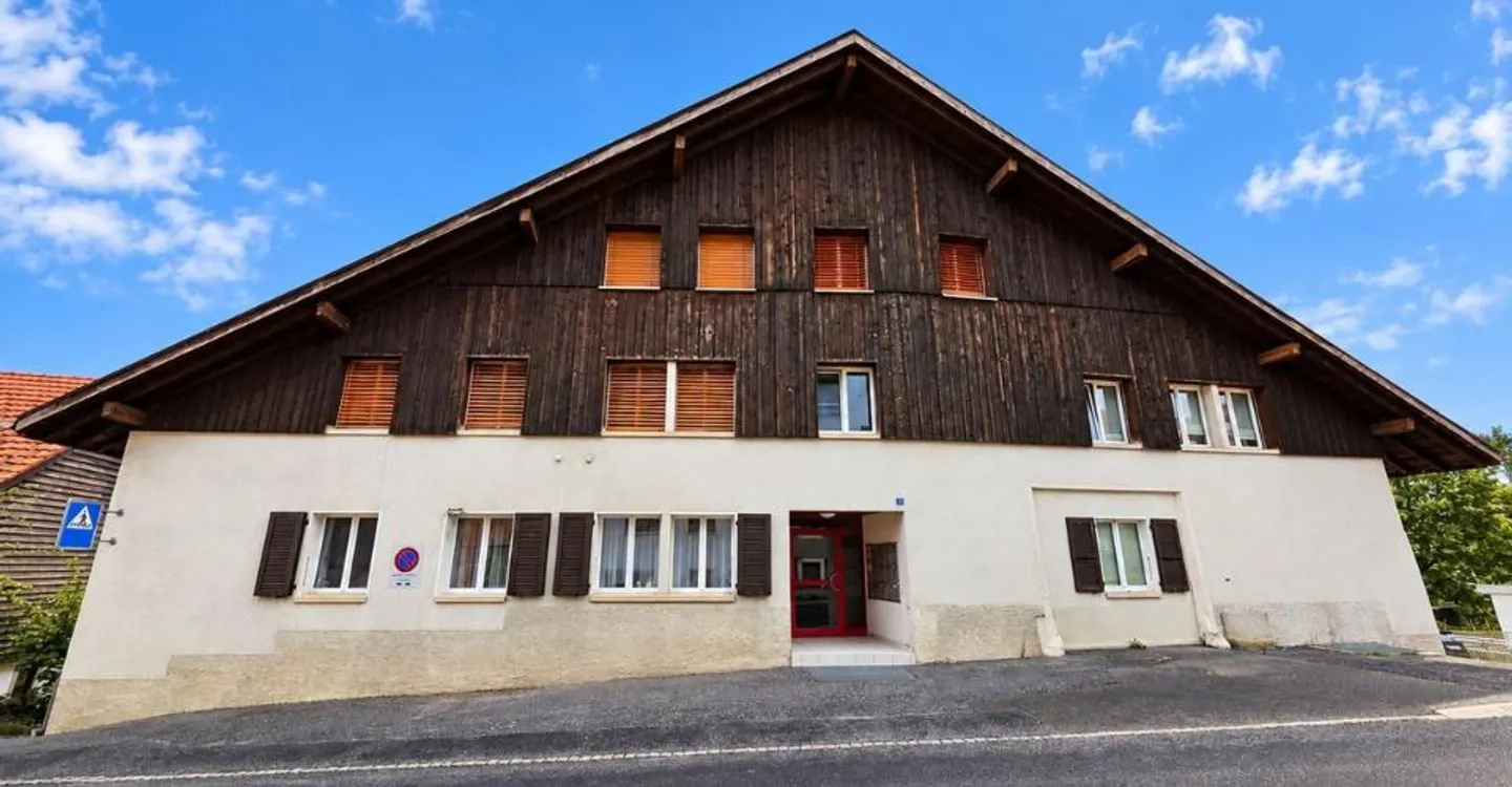 Large 35 m² studio with outdoor parking space - Photo 7 of 7