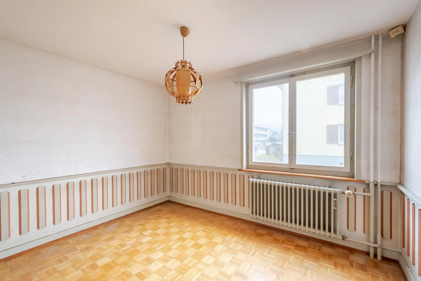 Spacious plot with older single-family house - Photo 13 of 18