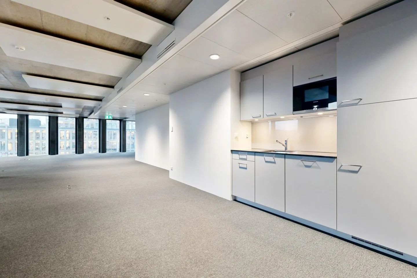 Office - Photo 6 of 9