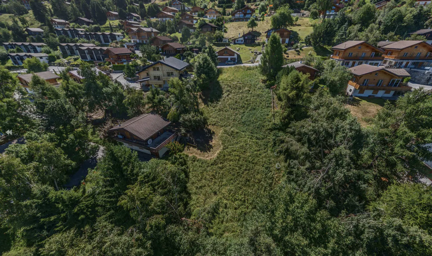 Building Lot in Haute-Nendaz - Photo 1 of 6