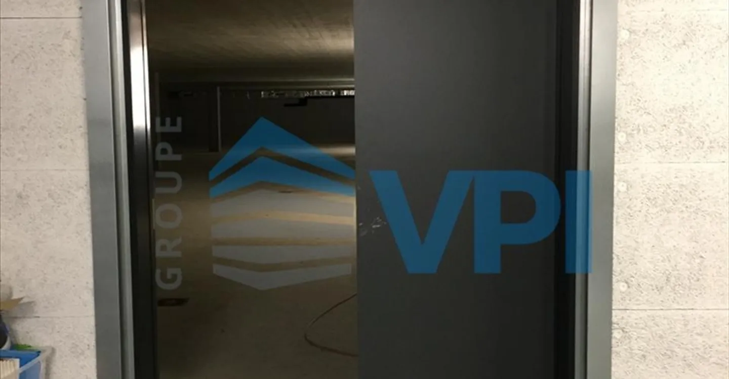 Immeuble mixte à louer - Photo 4 sur 8