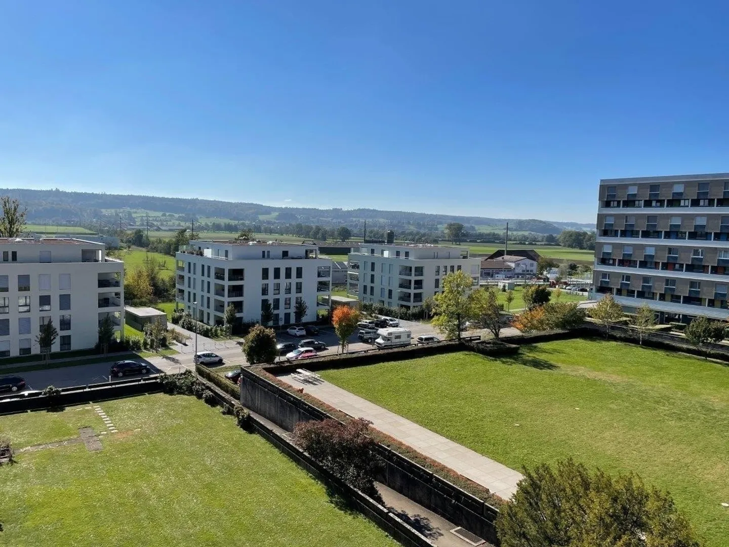 Moderno appartamento di 3,5 stanze con vista sulle montagne a Bellach - Foto 10 di 11