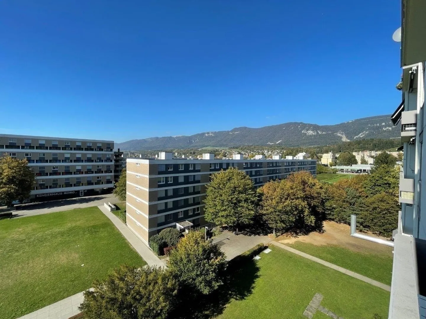 Moderno appartamento di 3,5 stanze con vista sulle montagne a Bellach - Foto 11 di 11