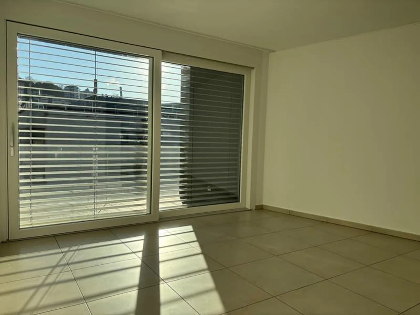 Appartement de 3,5 pièces à louer à Paradiso - Photo 2 sur 7