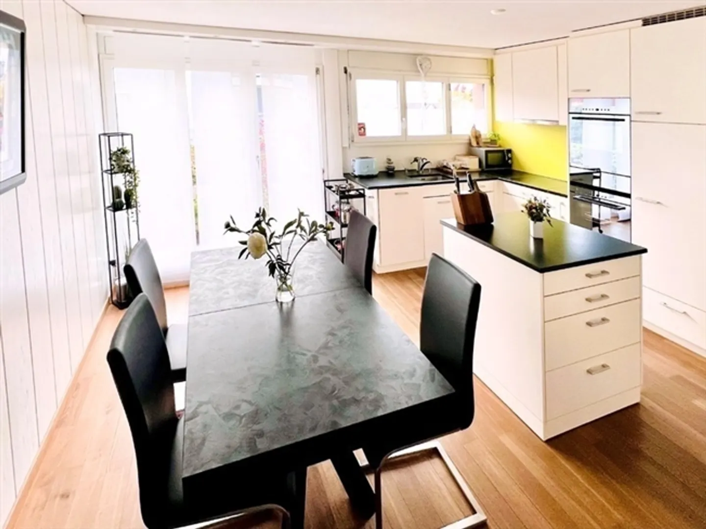 4½ ROOM HOUSE IN MENZINGEN (ZG), FURNISHED, TEMPORARY - Photo 4 of 10