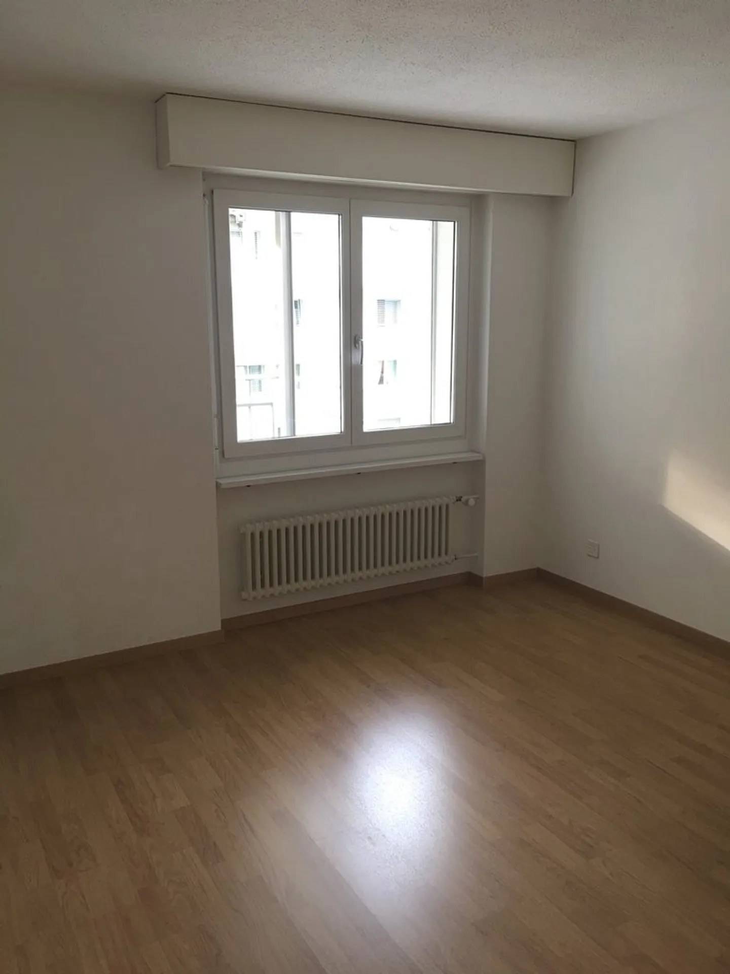 Ici attend votre nouveau chez-vous - Photo 6 sur 9