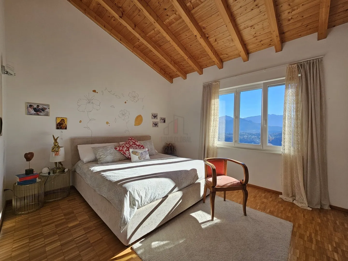 FANTASTISCHES DOPPELHAUS MIT ATEMBERAUBENDER AUSSICHT - Foto 9 von 13