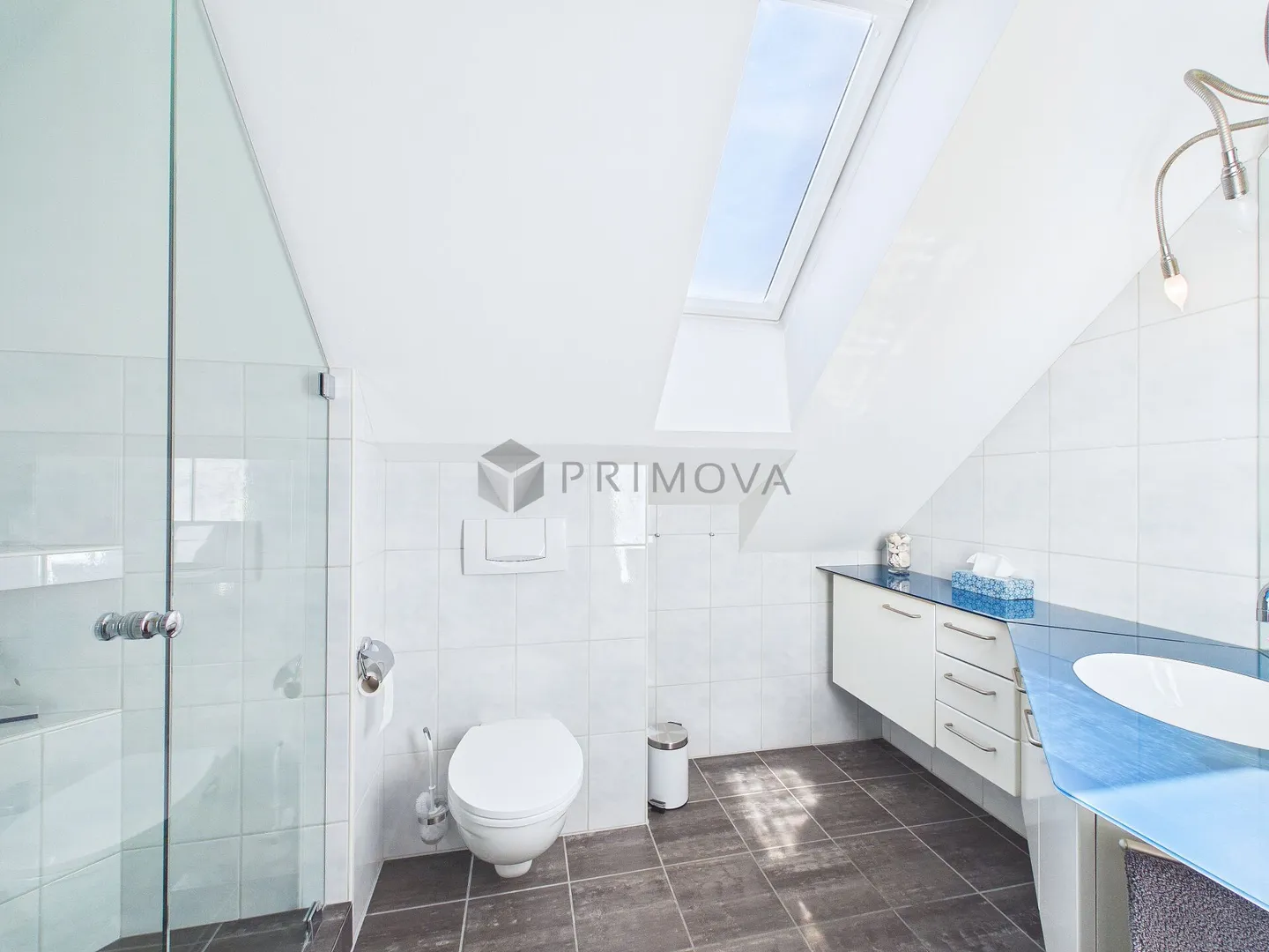 Light, Space and Emotions - Your New Home Above the Rooftops - Photo 15 of 18