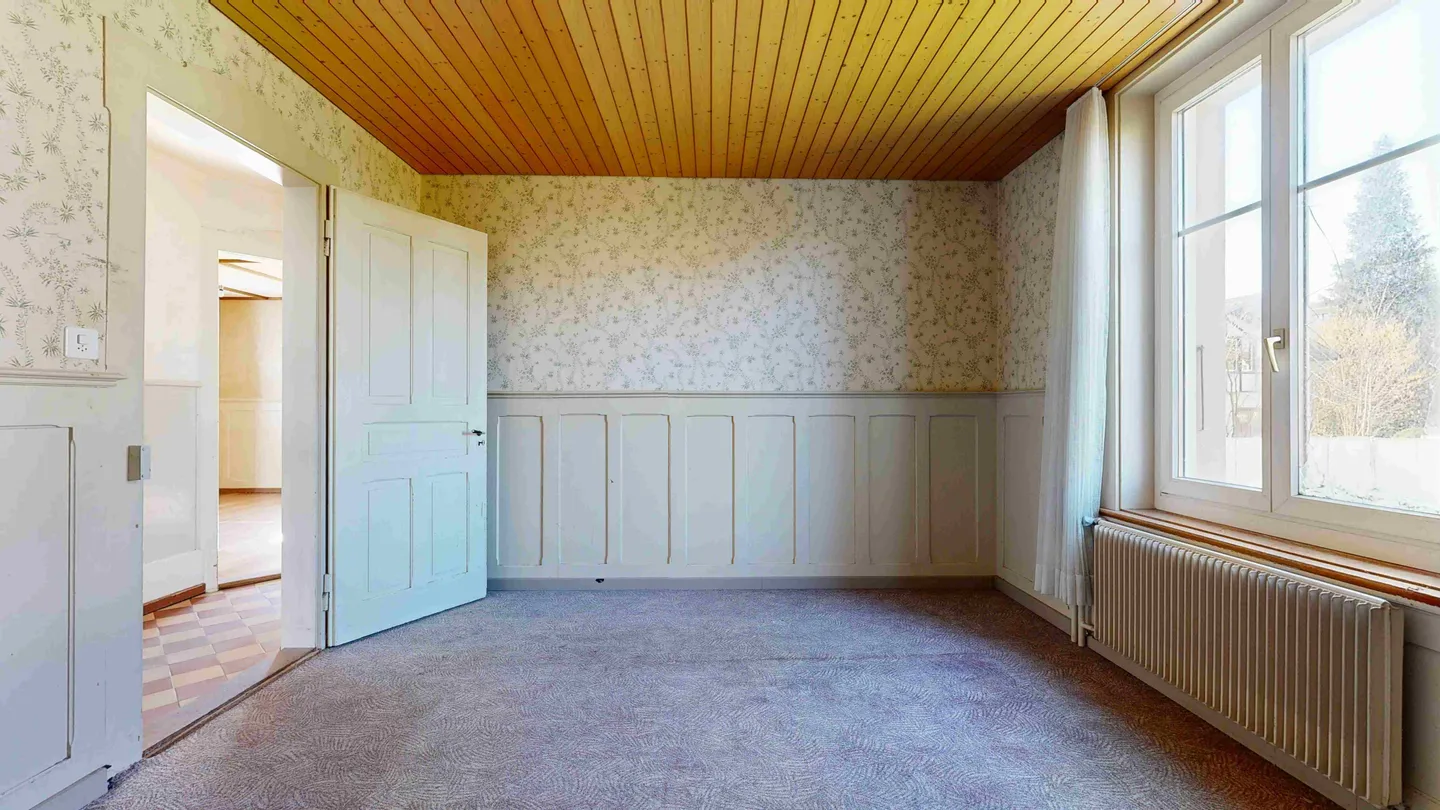 The historic house with a huge garden in an ideal location, so large that two apartments are possible - Photo 14 of 23