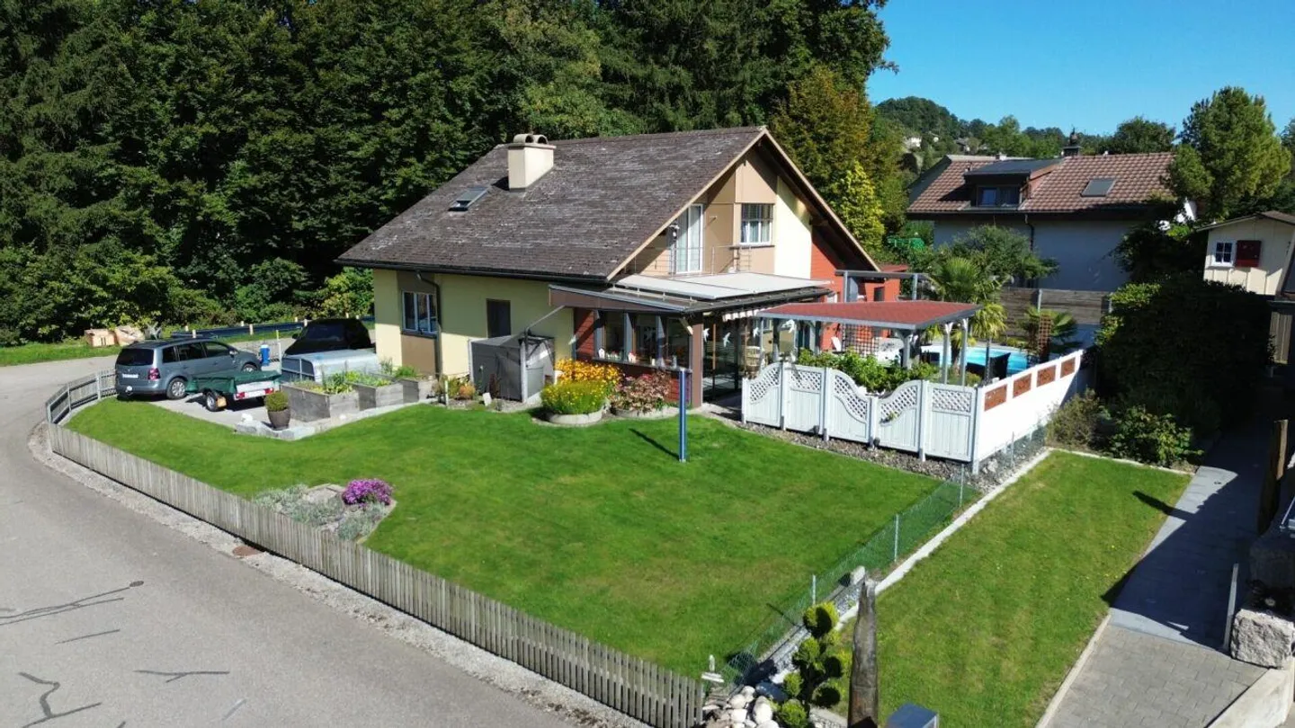 662 square meters of living happiness - Photo 2 of 4