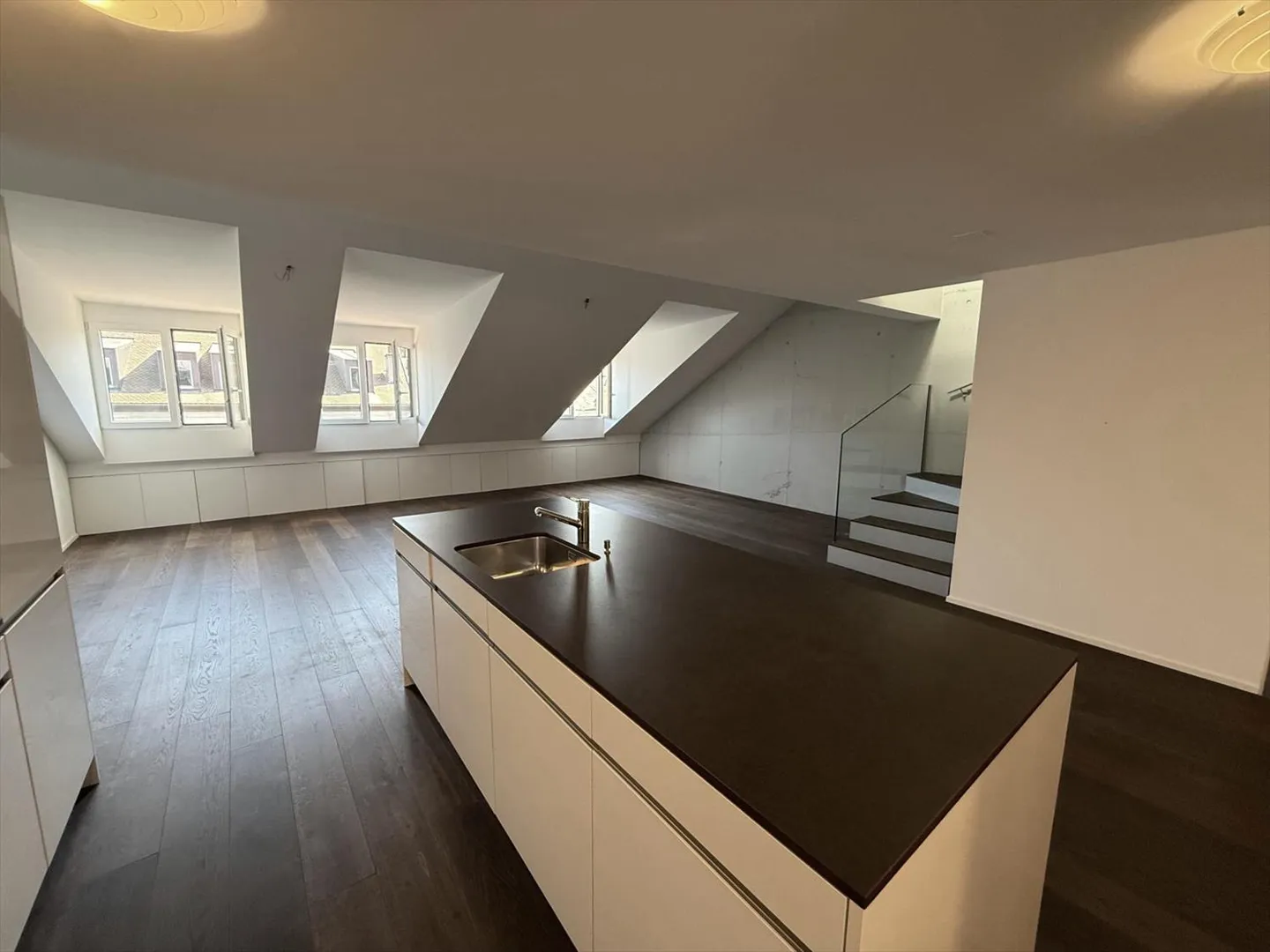 À louer : Magnifique appartement sur deux niveaux - Photo 7 sur 11