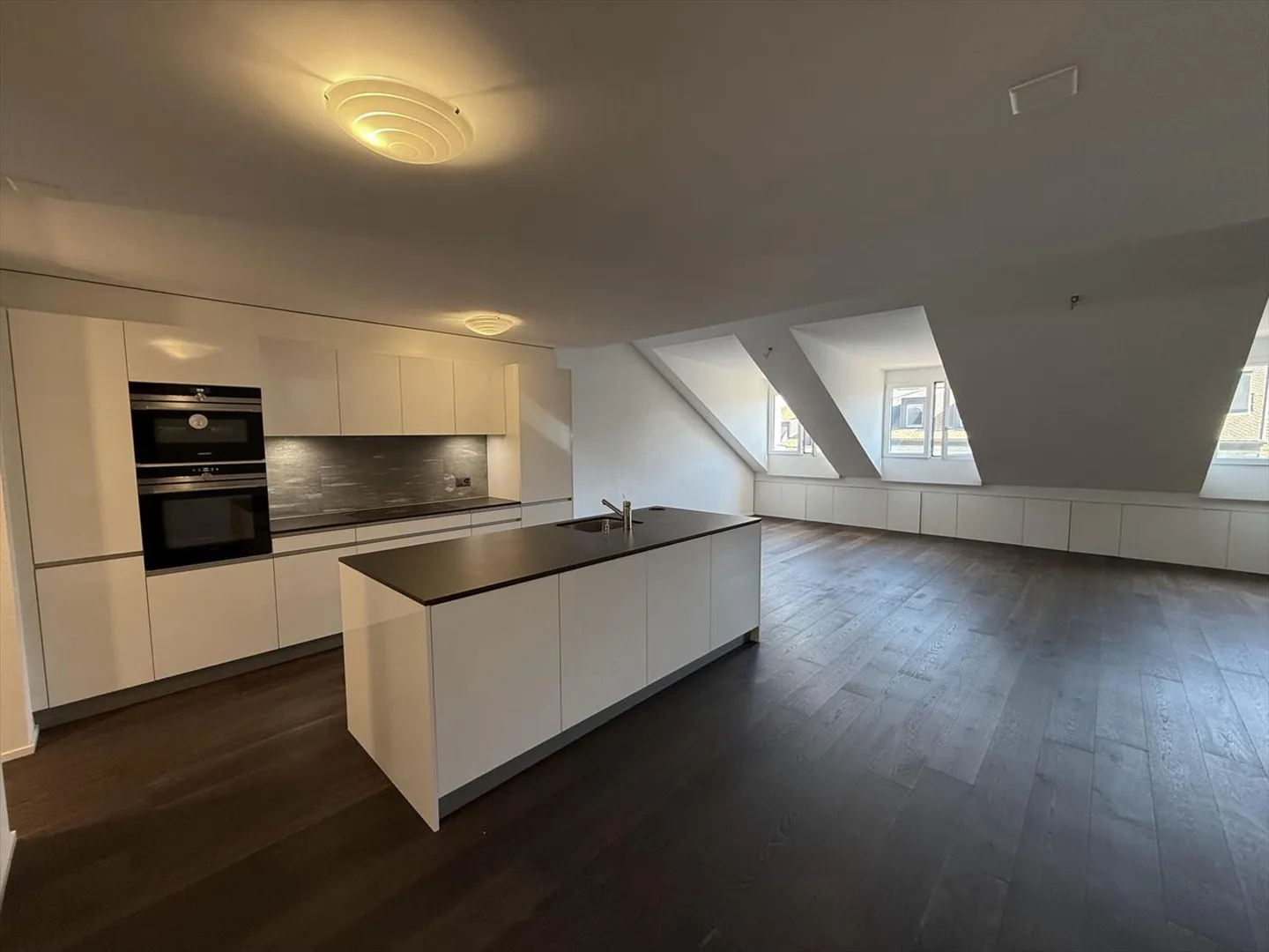 À louer : Magnifique appartement sur deux niveaux - Photo 5 sur 11