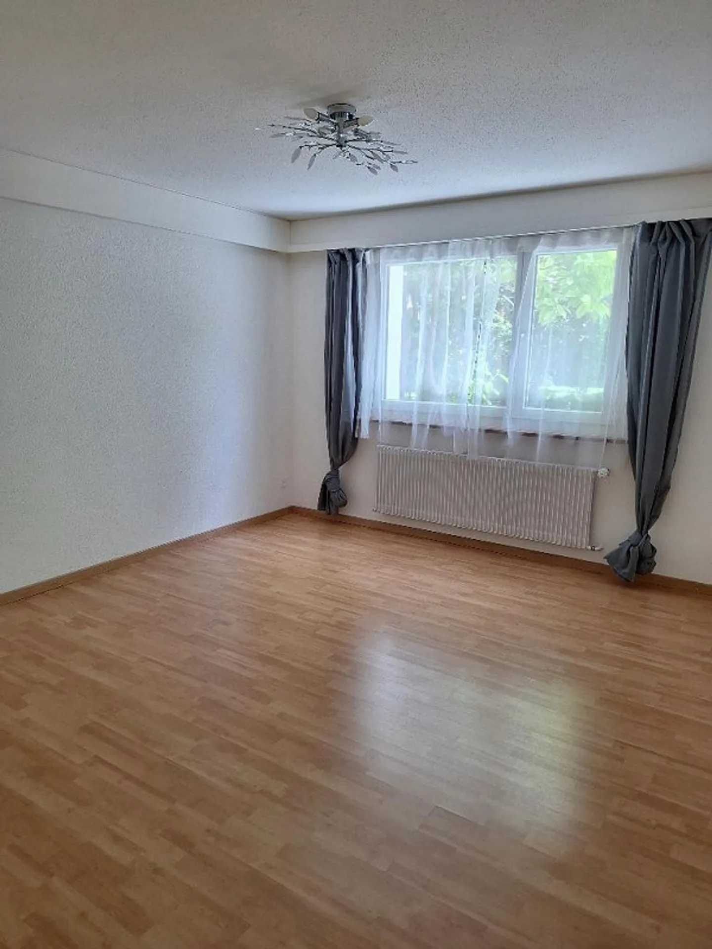 Appartement 2.5 pièces - Photo 3 sur 13