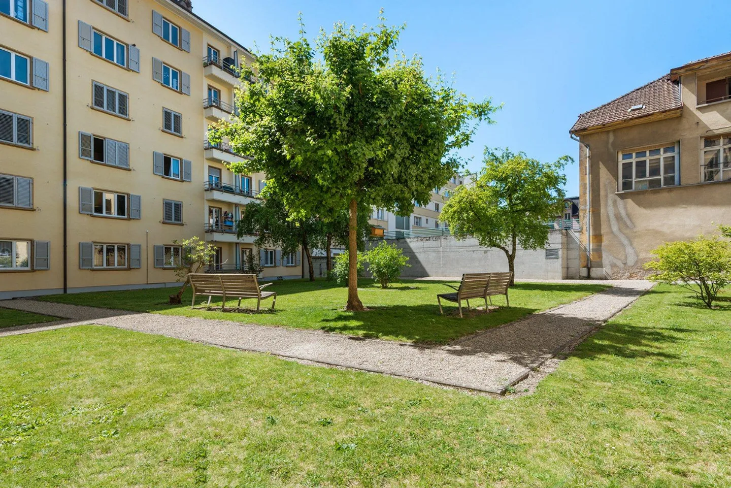 2.5-room apartment in the center of Neuchâtel - No deposit required! - Photo 8 of 8