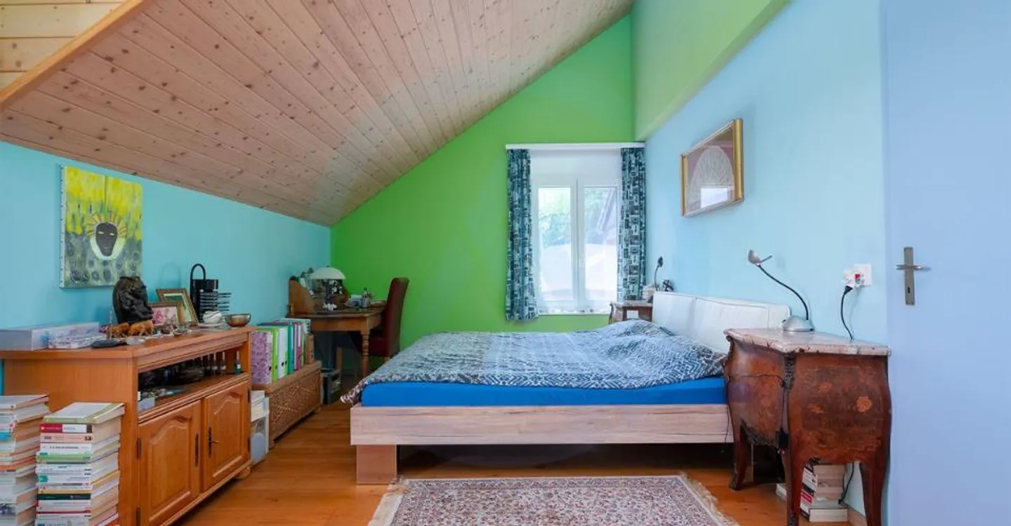 Spacious well-maintained 5.5-room house with garden two minutes from Aubonne - Photo 7 of 11