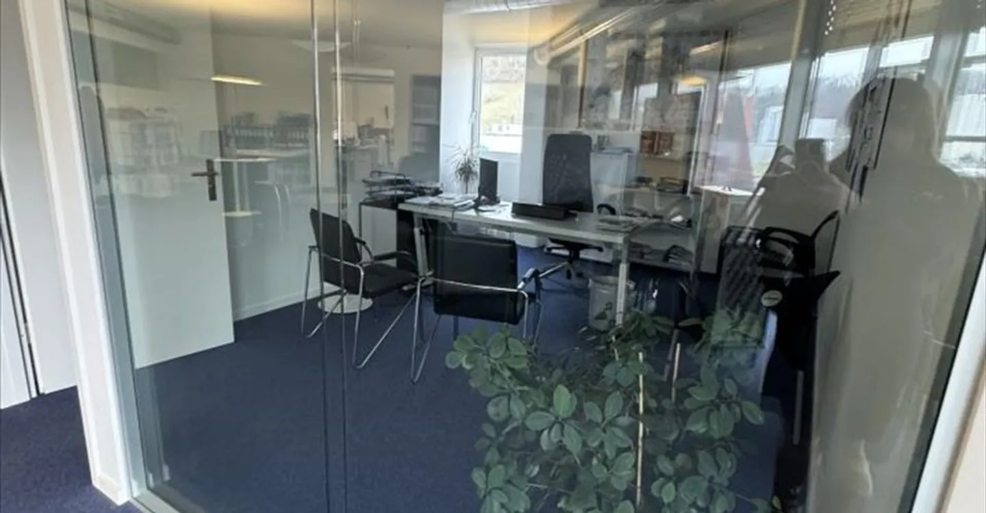 Spazio ufficio in affitto - Foto 2 di 10