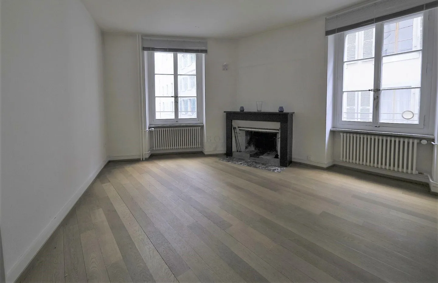 Im Herzen der Altstadt, schöne 37 m2 Wohnung mit Kamin, in einer Gesellschaft - Foto 1 von 3