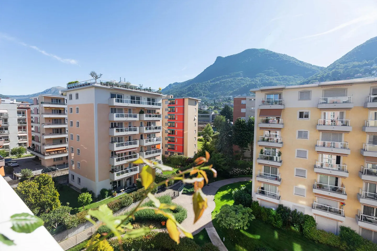 Lugano: geräumige 4,5-Zimmer-Wohnung mit freiem Blick - Foto 7 von 12
