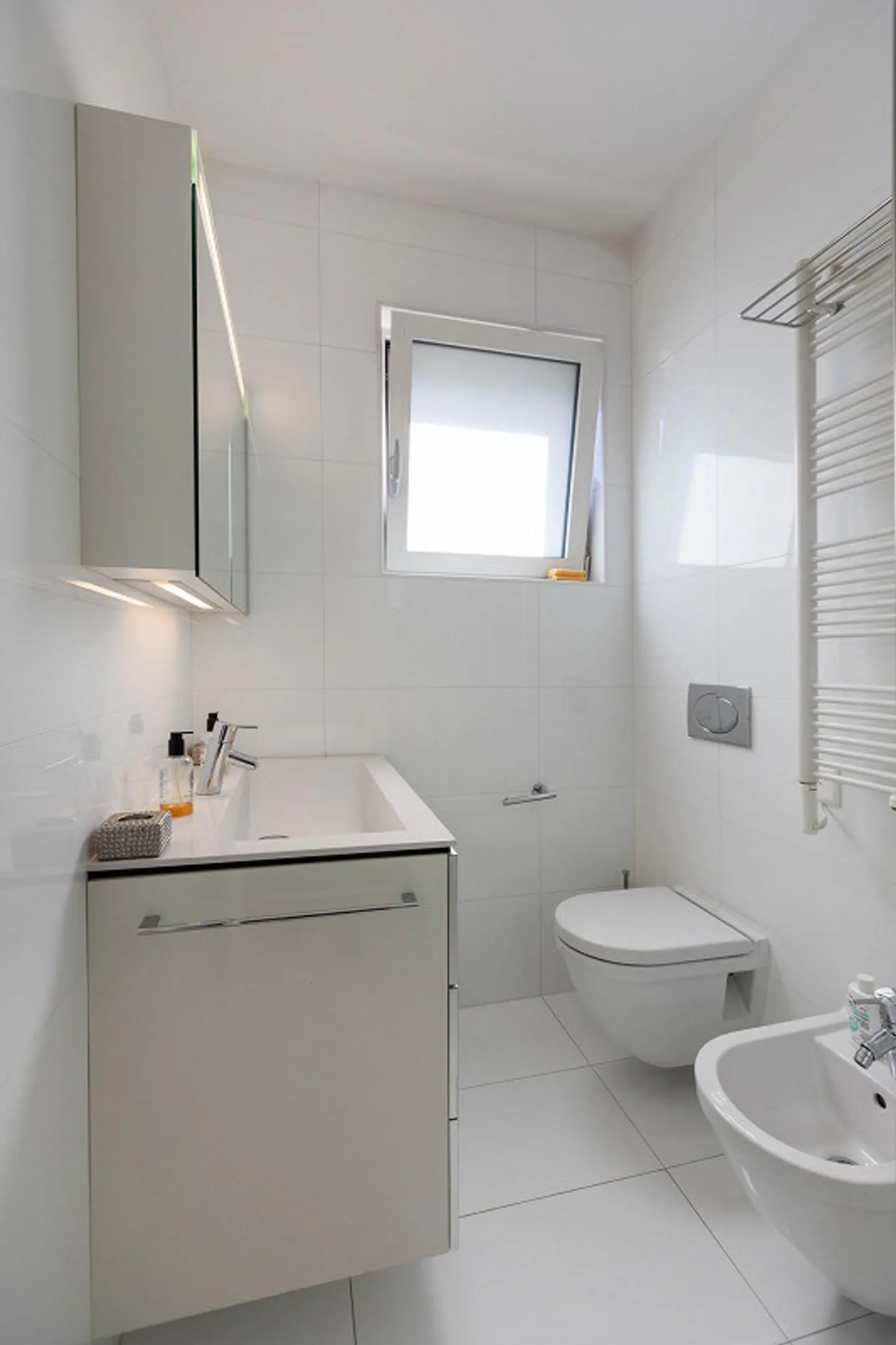 Lugano: geräumige 4,5-Zimmer-Wohnung mit freiem Blick - Foto 11 von 12