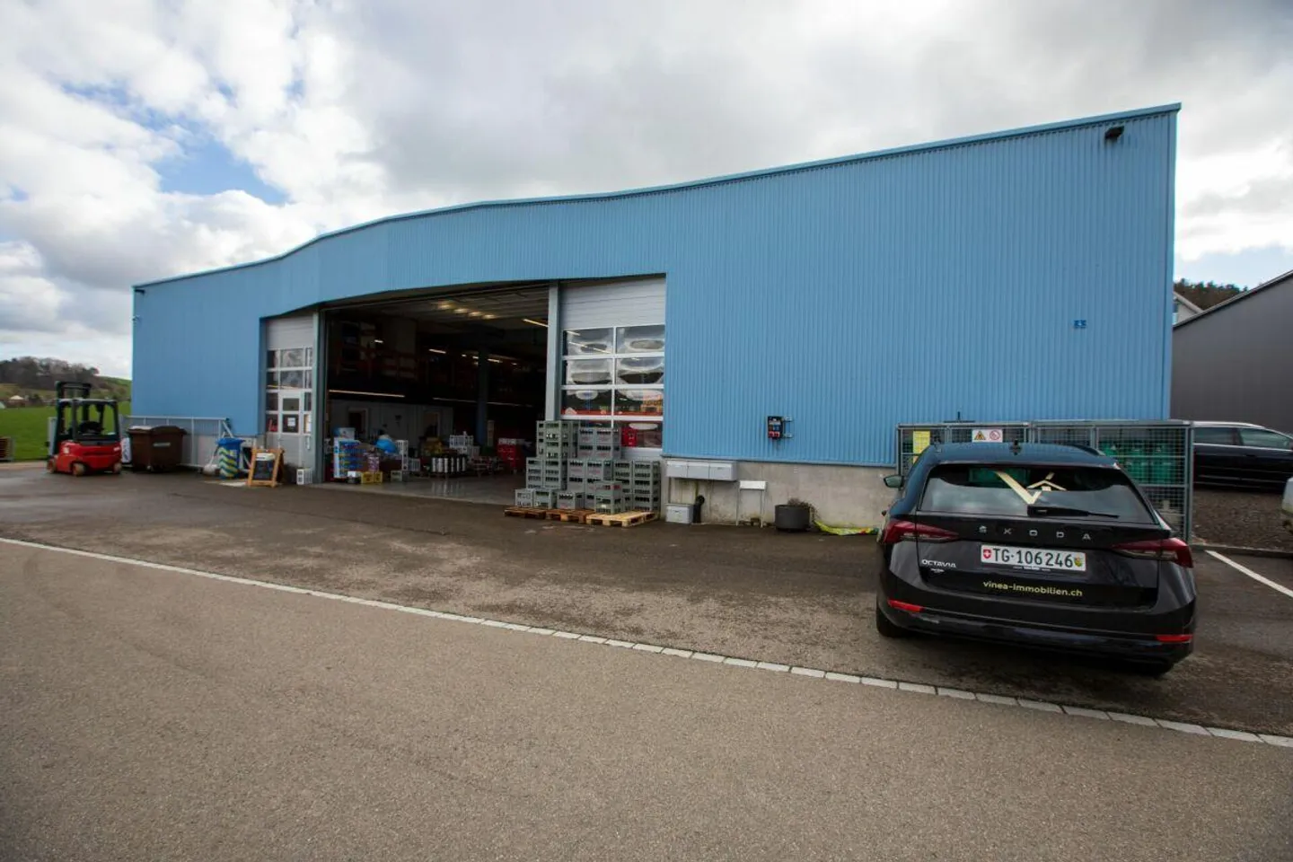 Bureau ou espace de stockage nouvellement construit - Photo 5 sur 5