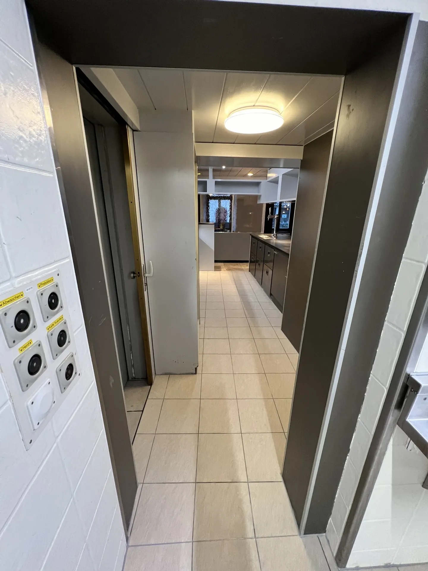 Restaurant in Büren an der Aare for Rent - Photo 9 of 20