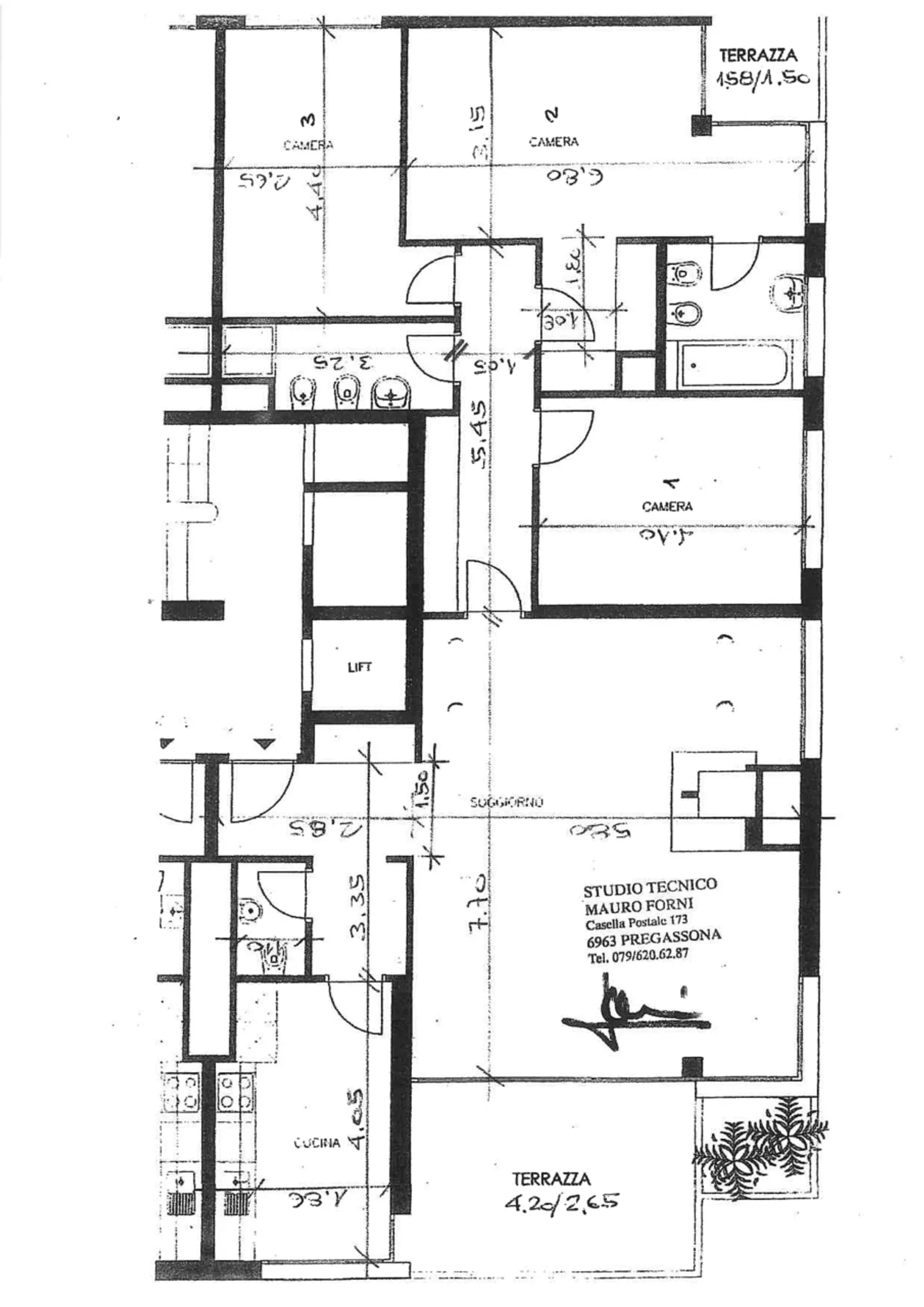 Luxury Apartment with Lake View - Photo 14 of 14
