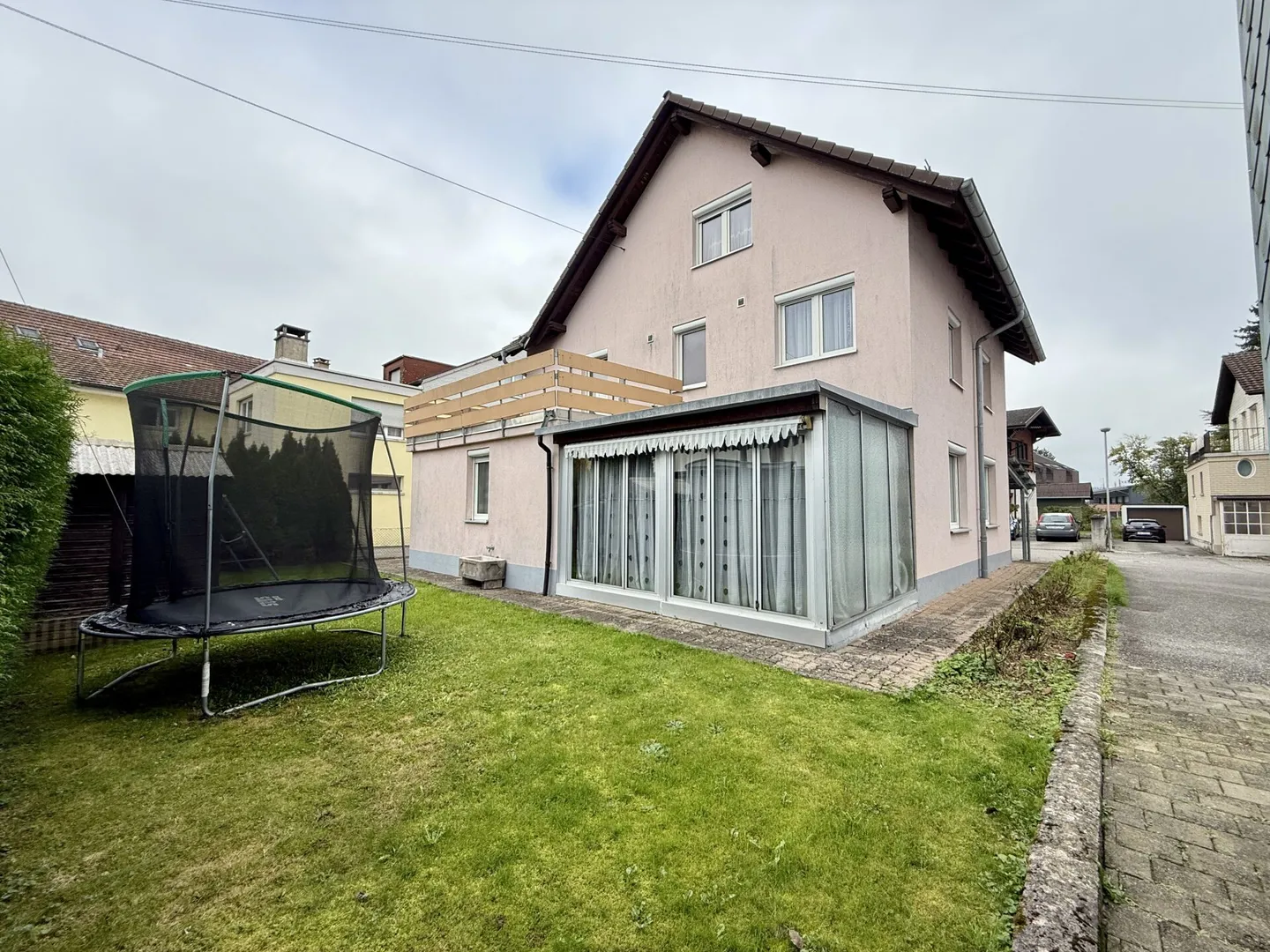 Charming house with terrace, balcony and garden! Perfect for families - Photo 2 of 15