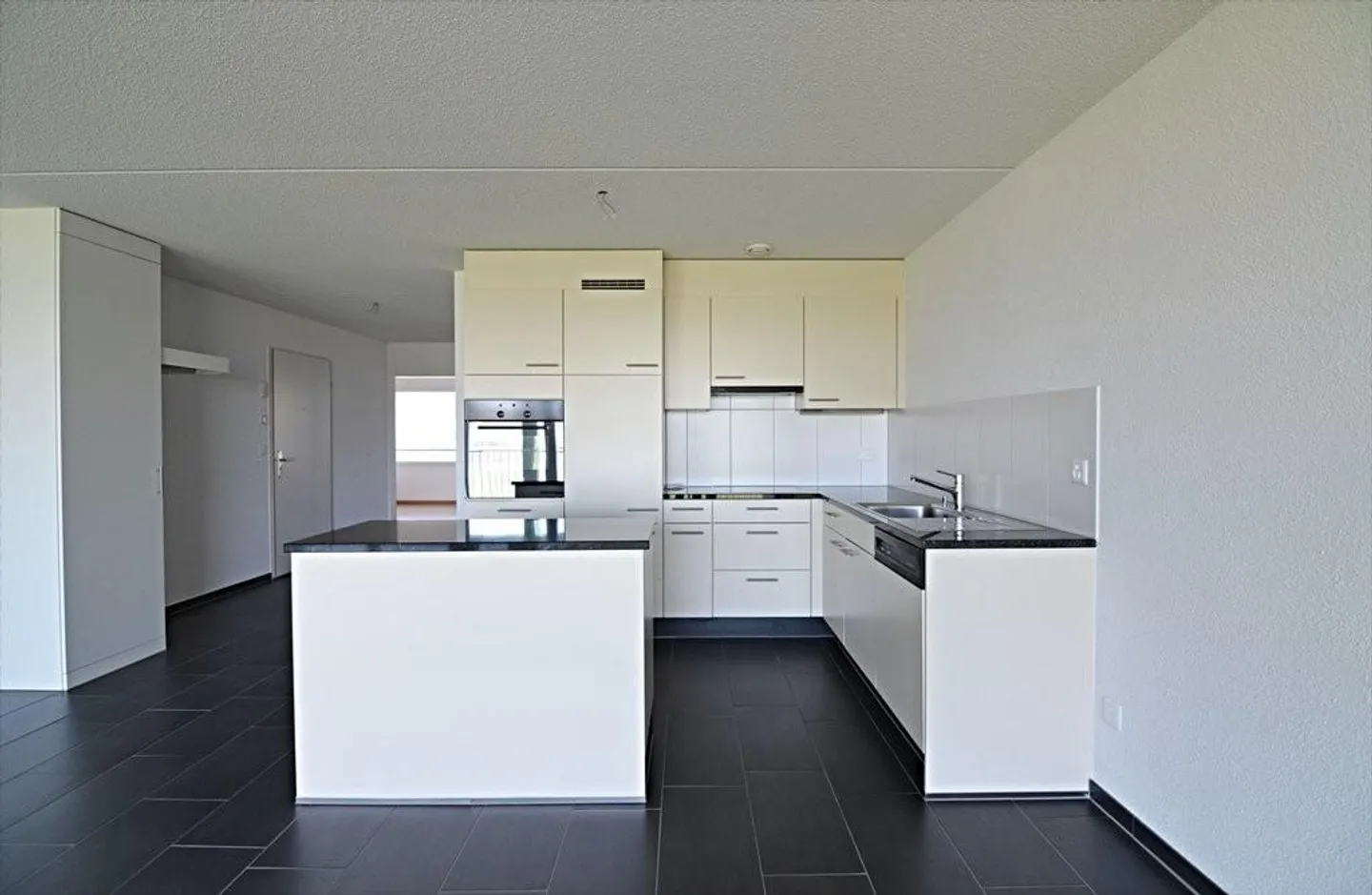 L'appartamento cerca un nuovo inquilino. - Foto 3 di 8