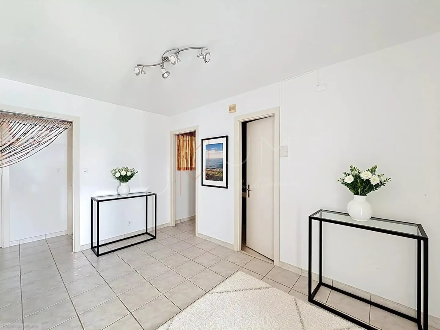 Helle 4,5-Zimmer-Wohnung mit Balkon in Sion - Foto 3 von 8