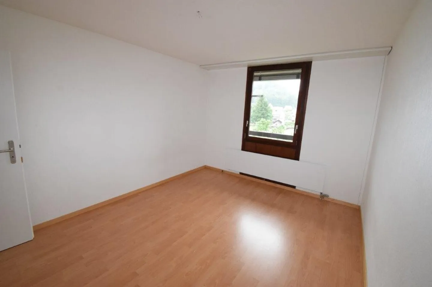 Grosse und Helle 4.5 Zimmerwohnung - Zentral und doch im Grünen - Foto 10 von 13