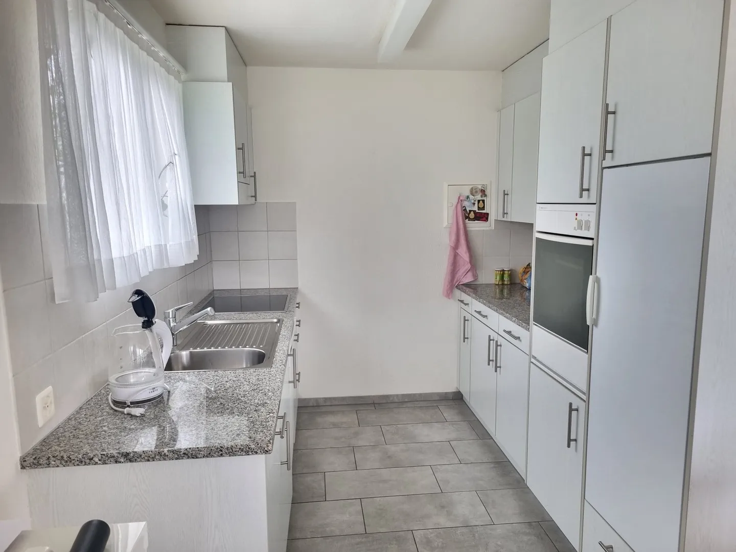 Grosse und Helle 4.5 Zimmerwohnung - Zentral und doch im Grünen - Foto 8 von 13
