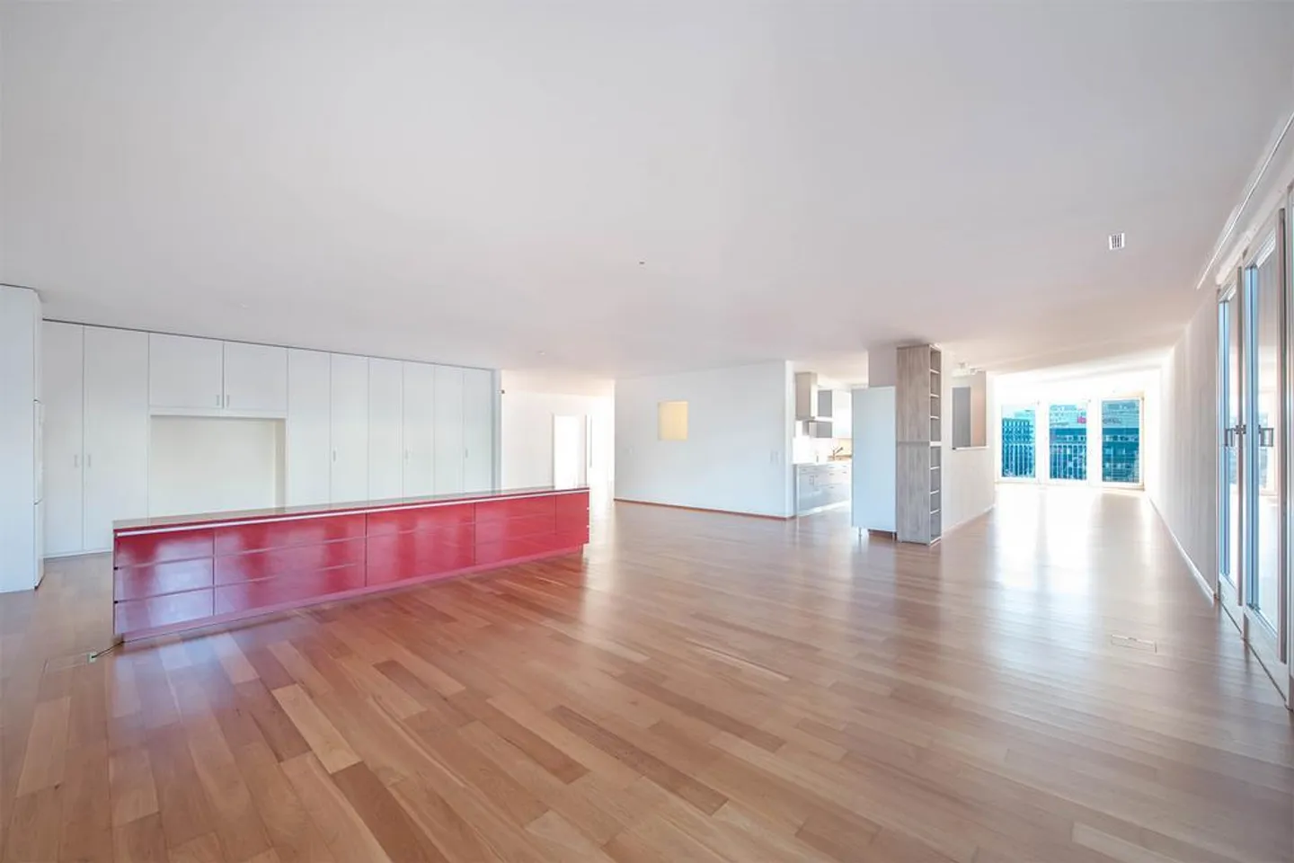 Spacious Loft Apartment with Terrace in Puls 5 - Photo 4 of 10