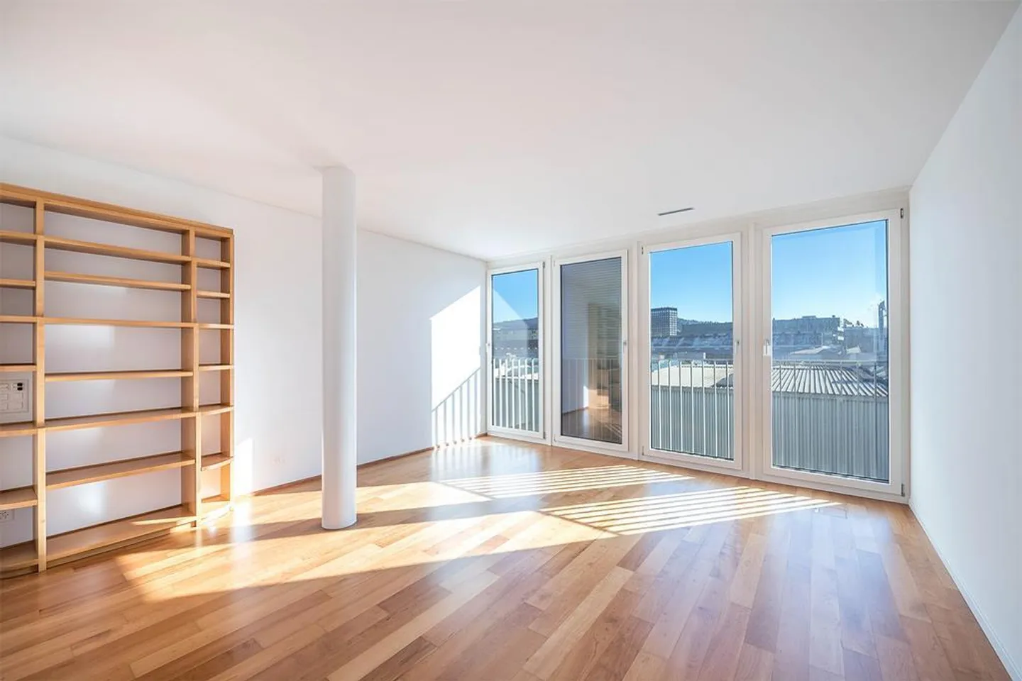 Spacious Loft Apartment with Terrace in Puls 5 - Photo 6 of 10