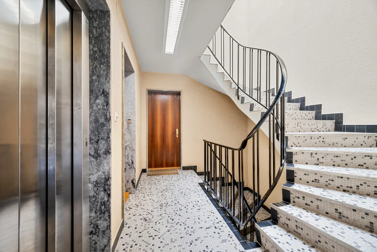 3.5 Room Apartment - Photo 11 of 13