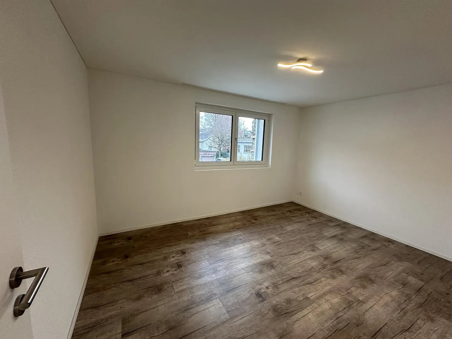 Cozy 2.5 Room Apartment in Preferred Location. - Photo 5 of 5