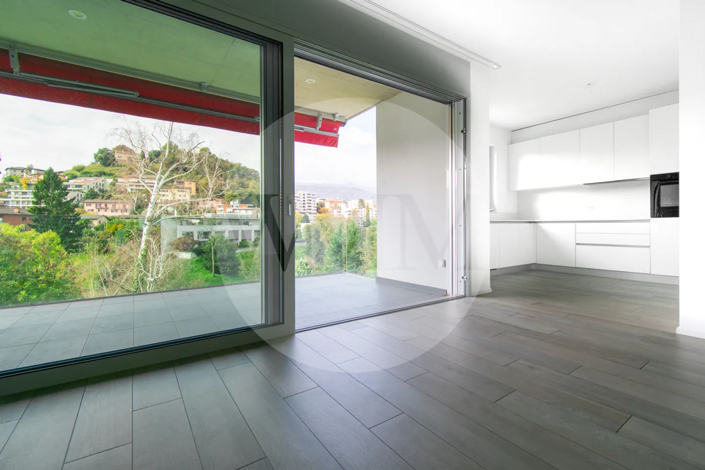 Modern penthouse apartment with terrace and view of greenery - Photo 2 of 13