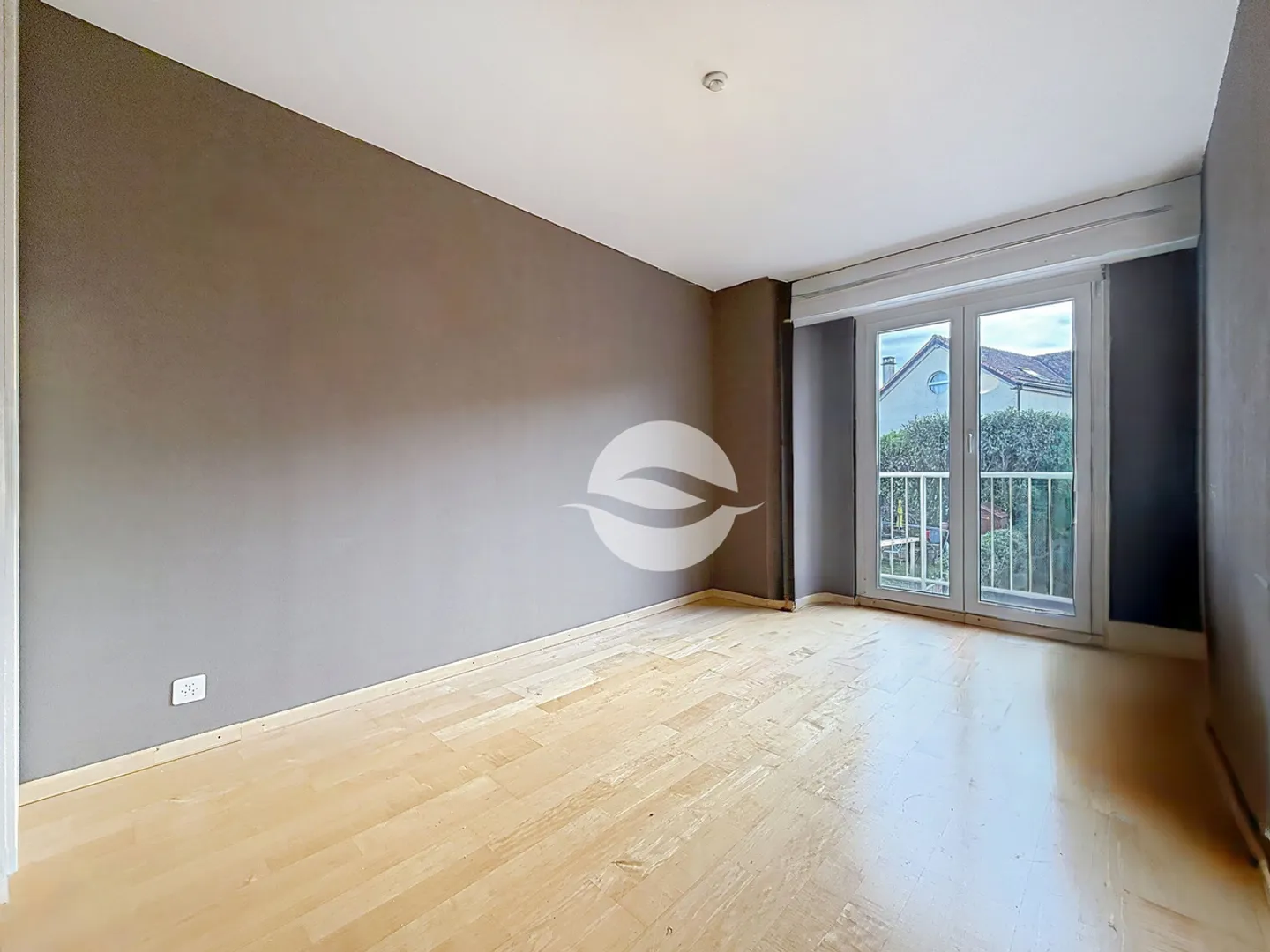 Charming Townhouse with Garden - Photo 5 of 12