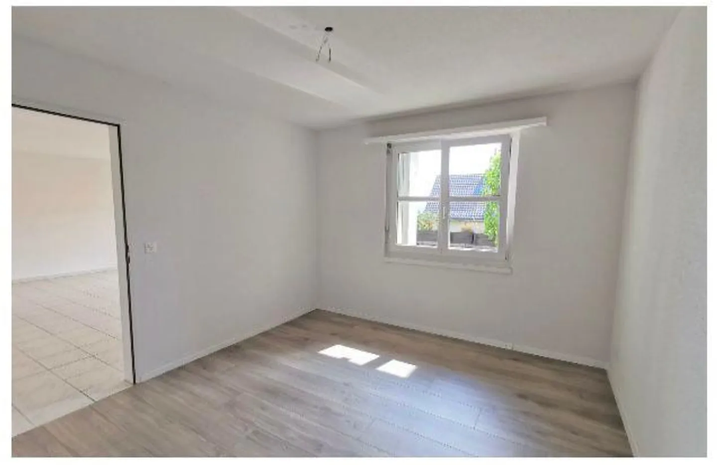 Urban Outdoor Living – Your Terrace Dream in the Low-Tax Oberrohrdorf - Photo 3 of 5