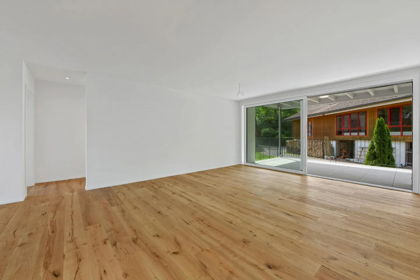 Moderne 3.5-Zimmer-Wohnung - Foto 2 von 10