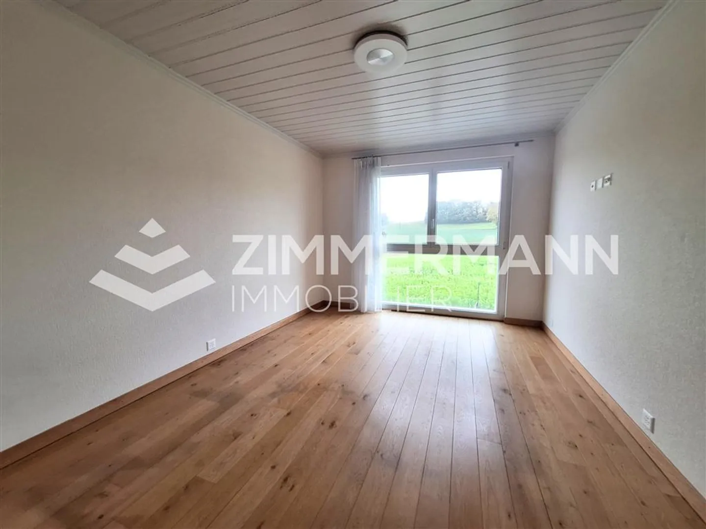 Wohnung 210 Zimmer - Foto 2 von 13