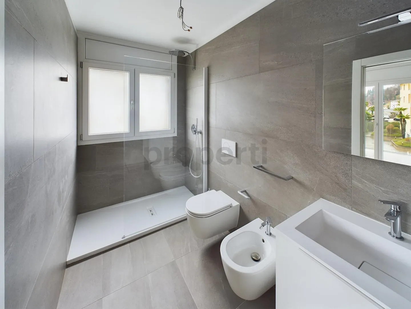 Modern 3.5-room apartment in Caslano - Photo 7 of 11