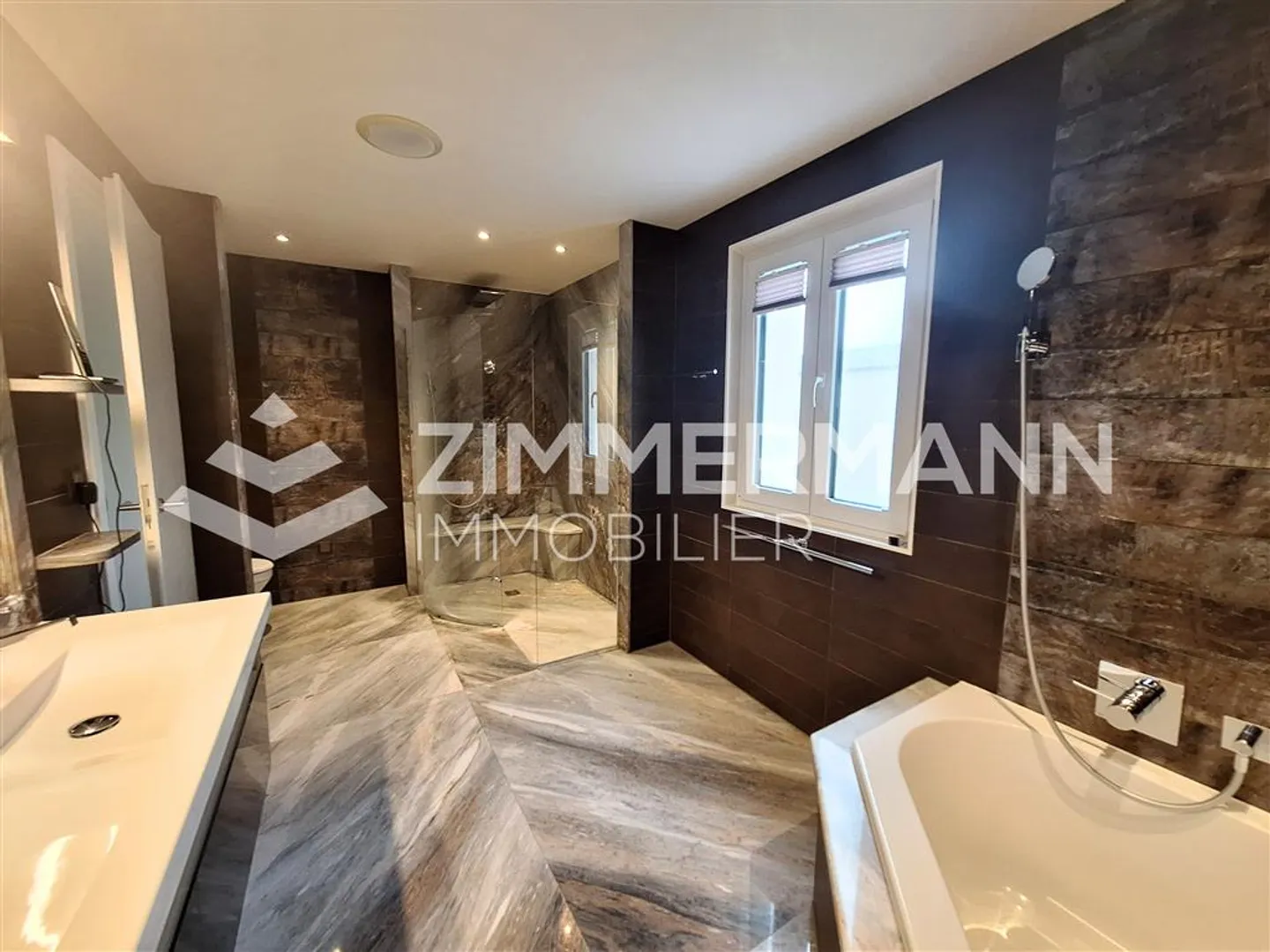 Wohnung 210 Zimmer - Foto 8 von 13