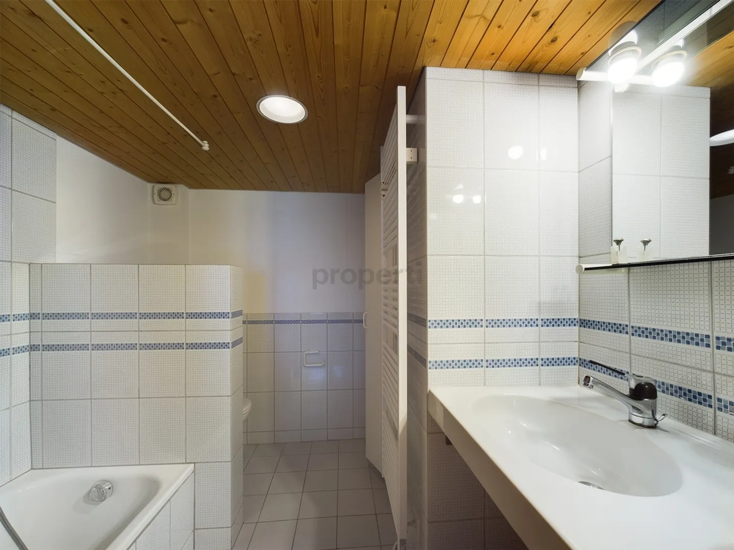 Casa unifamiliare unica e accogliente di 6,5 stanze - Foto 9 di 11