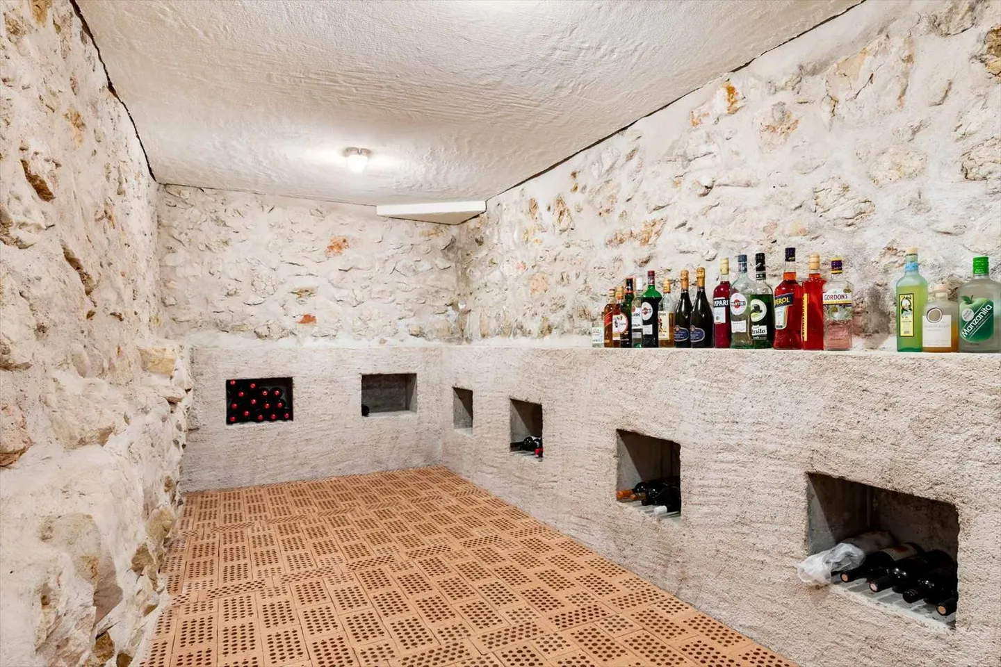 Valle di Joux - Antica fabbrica di orologi trasformata in casa familiare - Foto 12 di 13