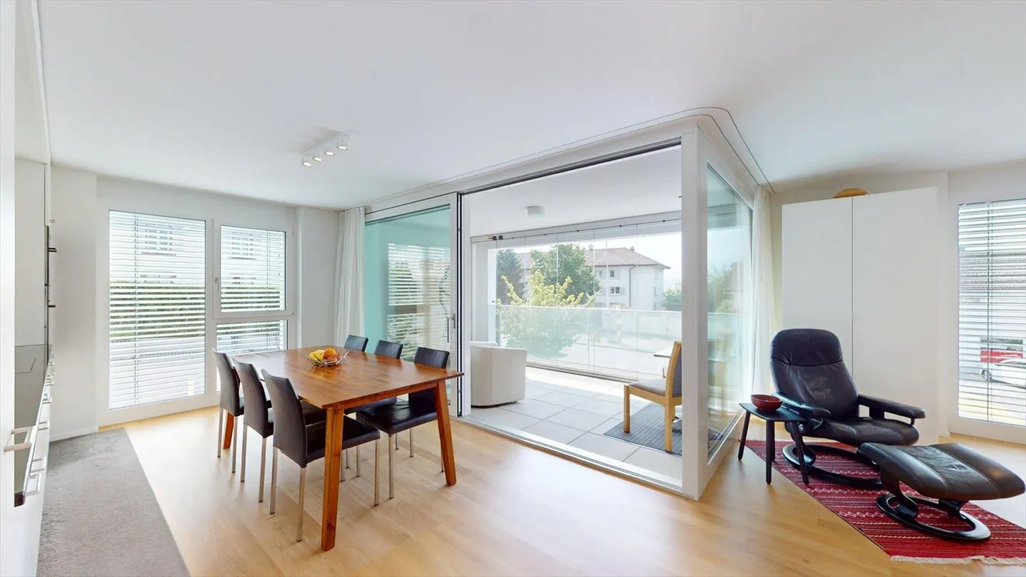 Appartement de 3.5 pièces à Villars-sur-Glâne - état proche du neuf - Photo 1 sur 11