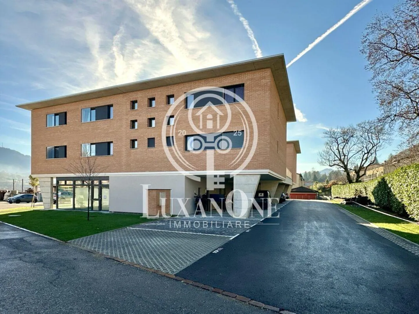 High-quality 3.5-room new apartment with terrace and south orientation - Photo 1 of 12