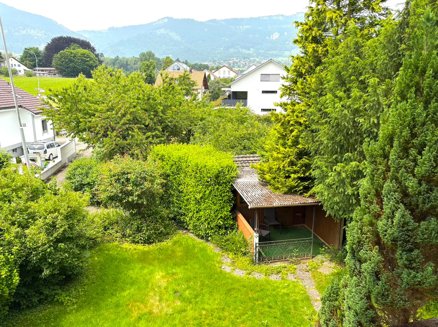 RISERVATO! Casa unifamiliare con due lotti edificabili aggiuntivi - tre opzioni di acquisto disponibili - Foto 5 di 12