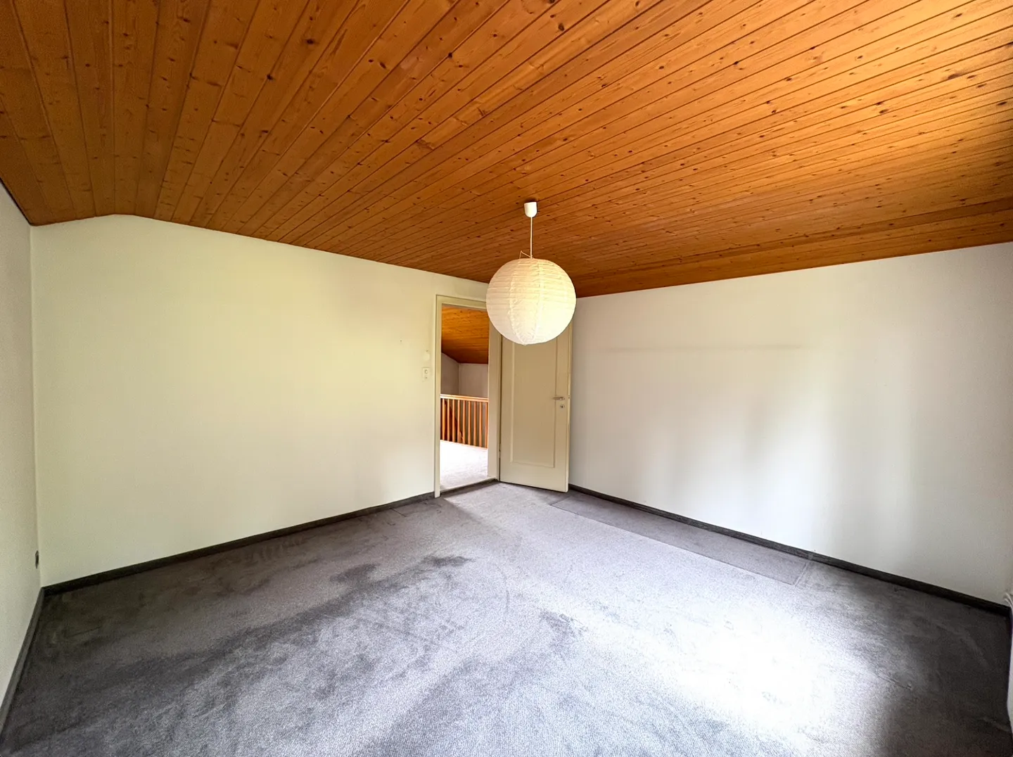 RISERVATO! Casa unifamiliare con due lotti edificabili aggiuntivi - tre opzioni di acquisto disponibili - Foto 10 di 12